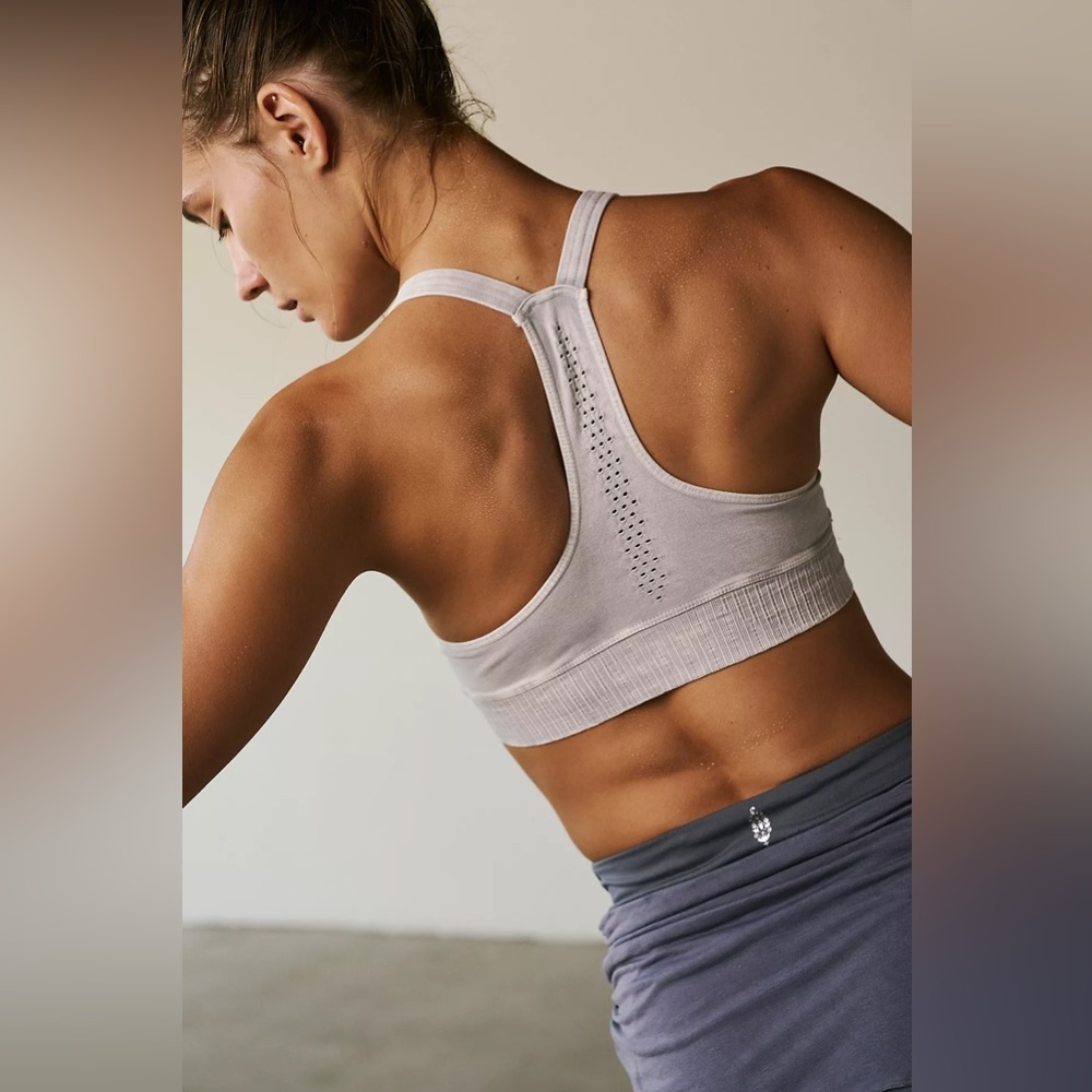 FREE PEOPLE | ✨NEW✨ Good Karma Plunge Bra in Ice Grey